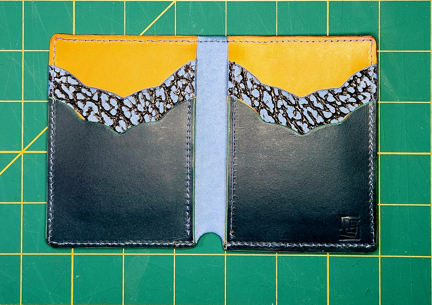 Minimalist Bi-Fold Wallet