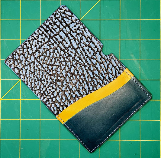 Minimalist Bi-Fold Wallet